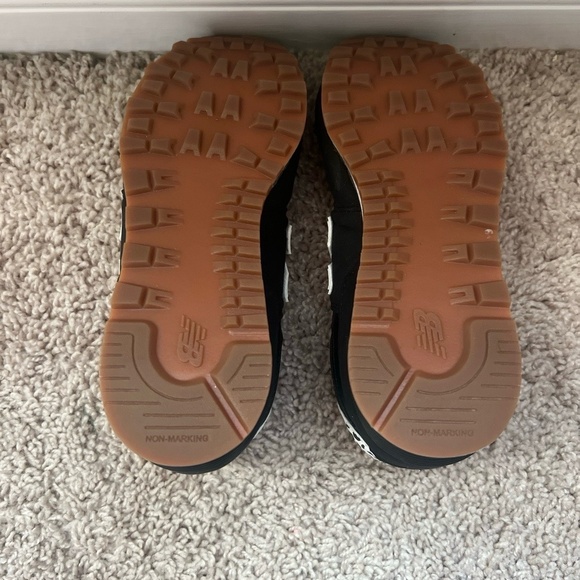 New Balance Sneakers Youth 13 Black White Animal Print Trainer Athletic Casual - Picture 5 of 7